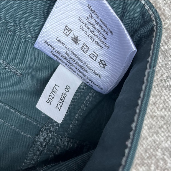 Brand new MEC Terrena cargo pants - Picture 11 of 13